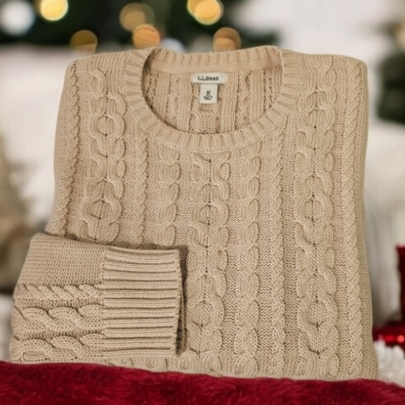 L.L. Bean Sweaters - NWOT L.L. Bean Women's 100% Cotton Cable Knit Fisherman Beige Crewneck Sweater-M